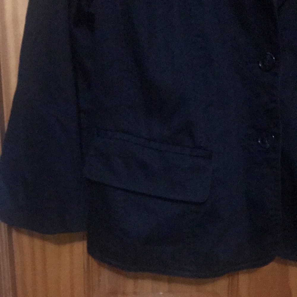 Blazer - Picture 5 of 6